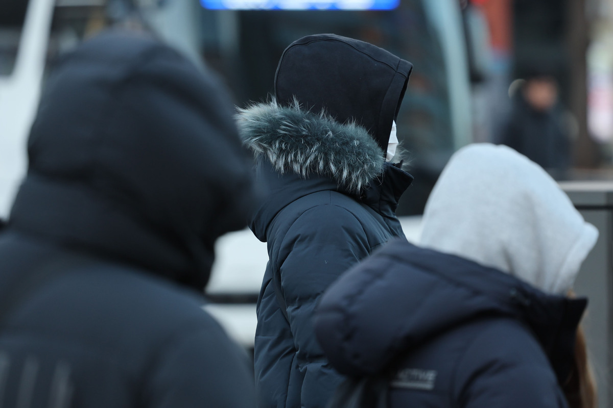 “출근길 ‘냉동고’ 한파”…전날보다 5~10도 ‘뚝’·찬바람도 쌩쌩 [오늘날씨]