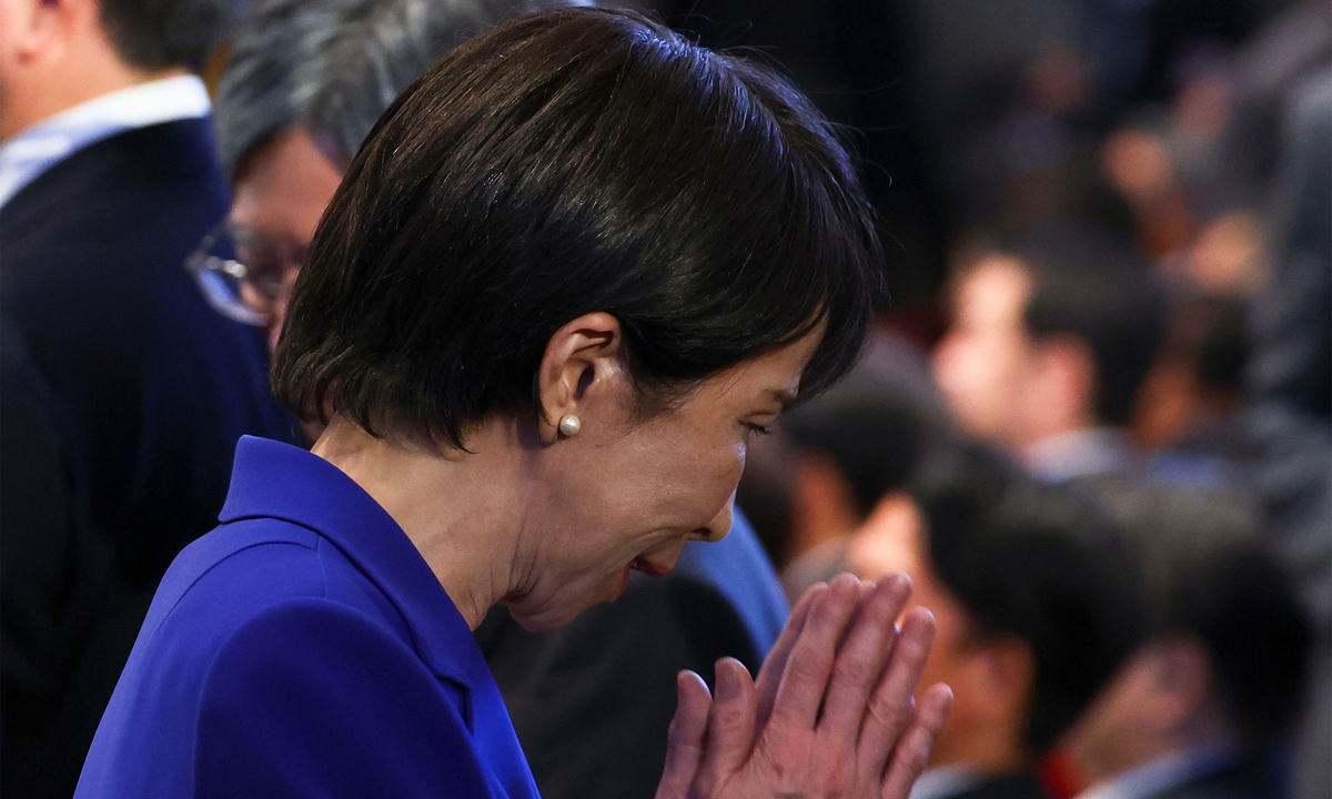 다카이치, 새해 초 ‘외교의 시간’ 해외 방문 보류…물가 대응 집중