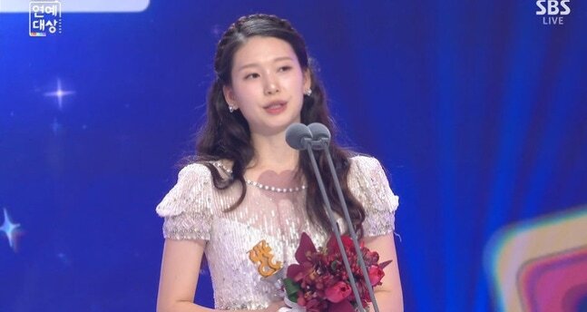 ‘김승규♥’ 김진경, 임신 깜짝 고백 “뱃속에 2세 있어”