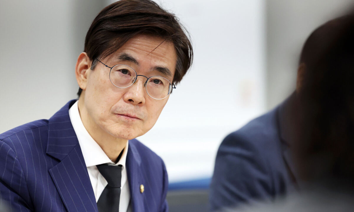 조경태 선긋기에도 장관설… 여권 보수침공 계속되나