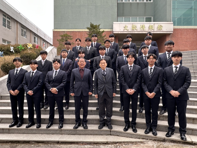 대학 대신 ‘공무원증’ 단다…1년간 공무원 42명 배출한 학교?