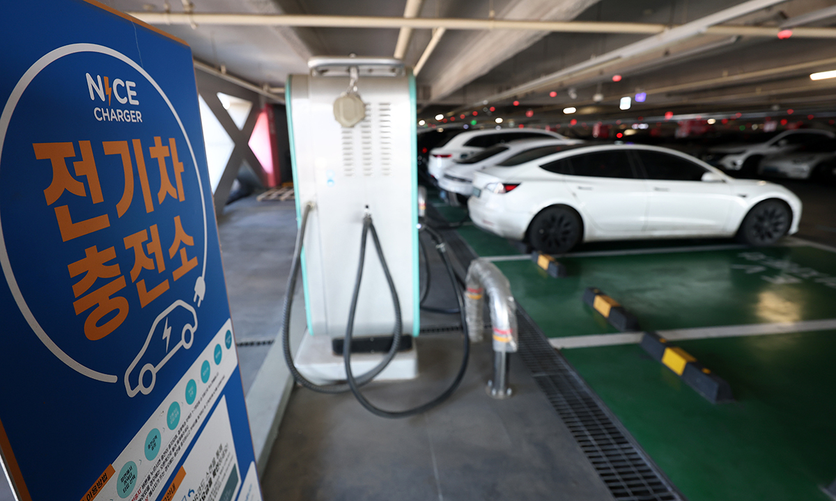 ‘부자간 전기차 지원금 수급’ 막는다는데…형제간은 왜 될까 “행정 비용도 문제” [정책돋보기]