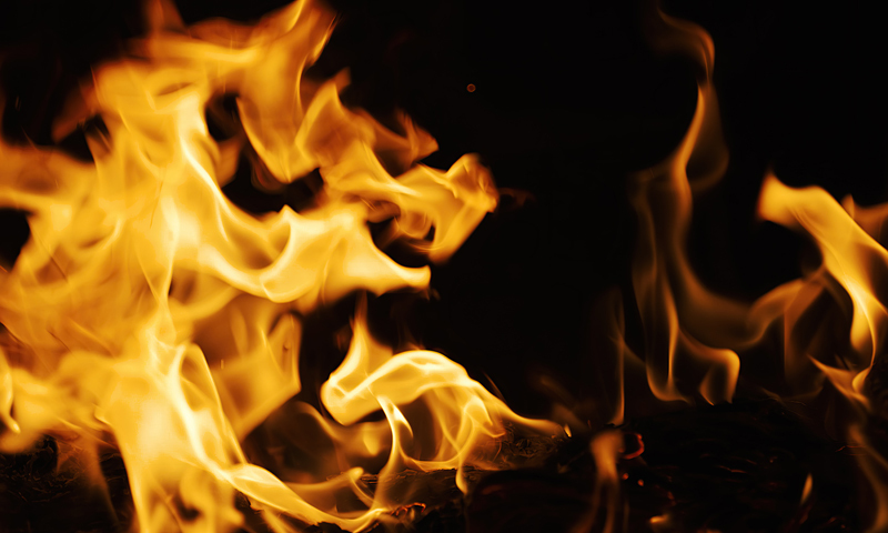 서울 종로 주상복합 화재로 40대 남성 사망… 3시간 만에 진화