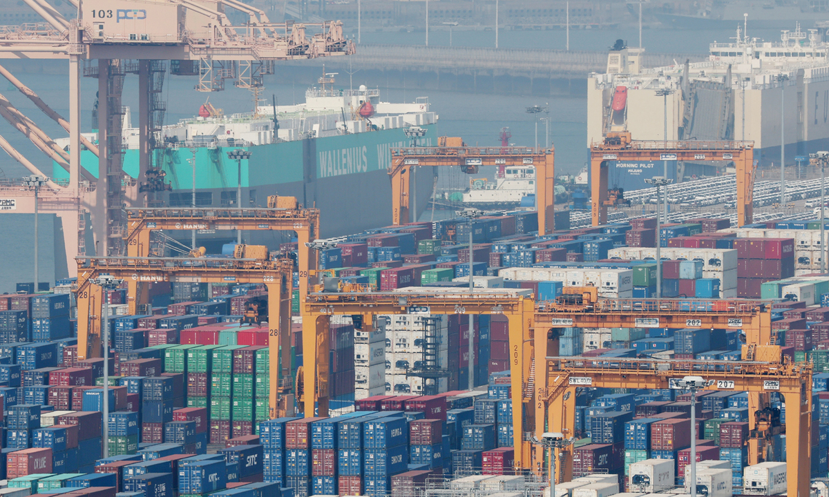 한·중, 반도체 수출 시장서 ‘전면전’… 자동차 경합도도 2배 이상 ‘껑충’