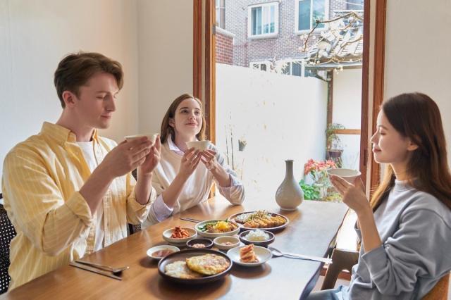 “서울·부산 제치고 선택받았다”…2000만 외국인 관광객 꽂힌 ‘반전’ 지역은?