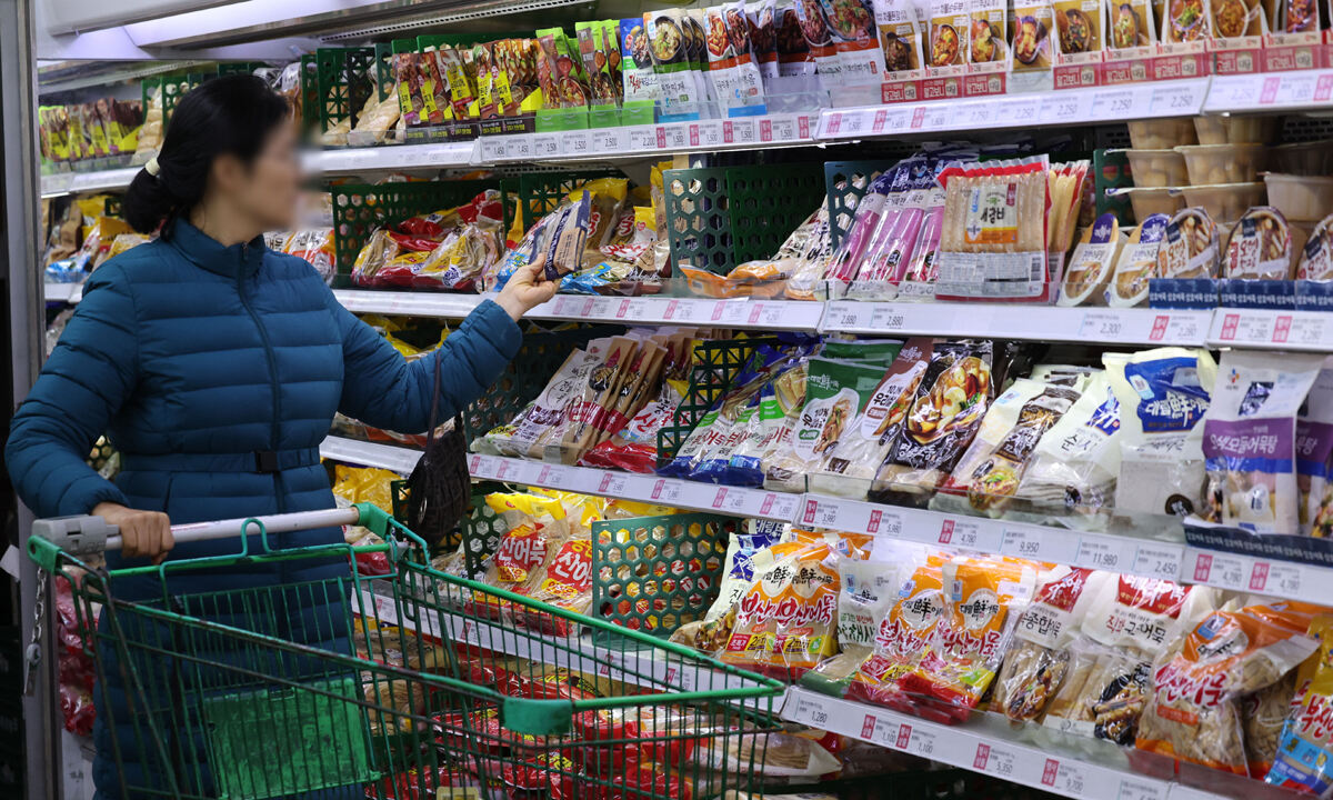 2025년 11월 대형마트 판매, ‘강제휴무 도입’ 이래 최대폭 감소