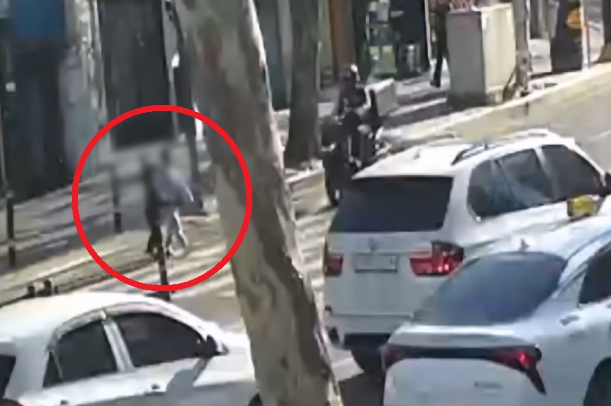 “죽은줄”…배달콜 누르던 오토바이, ‘손 번쩍’ 어린 형제 뺑소니