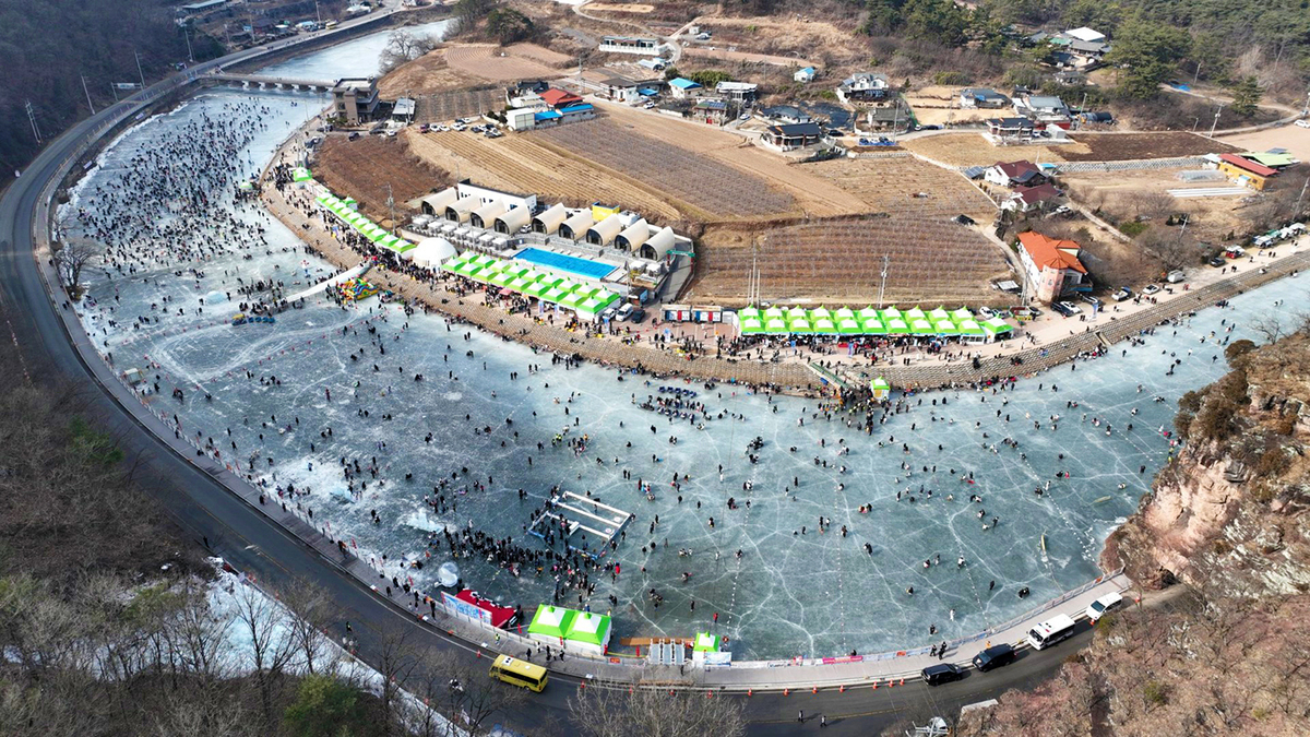 “얼음 두께 확보 못 해”…안동암산얼음축제 전면 취소