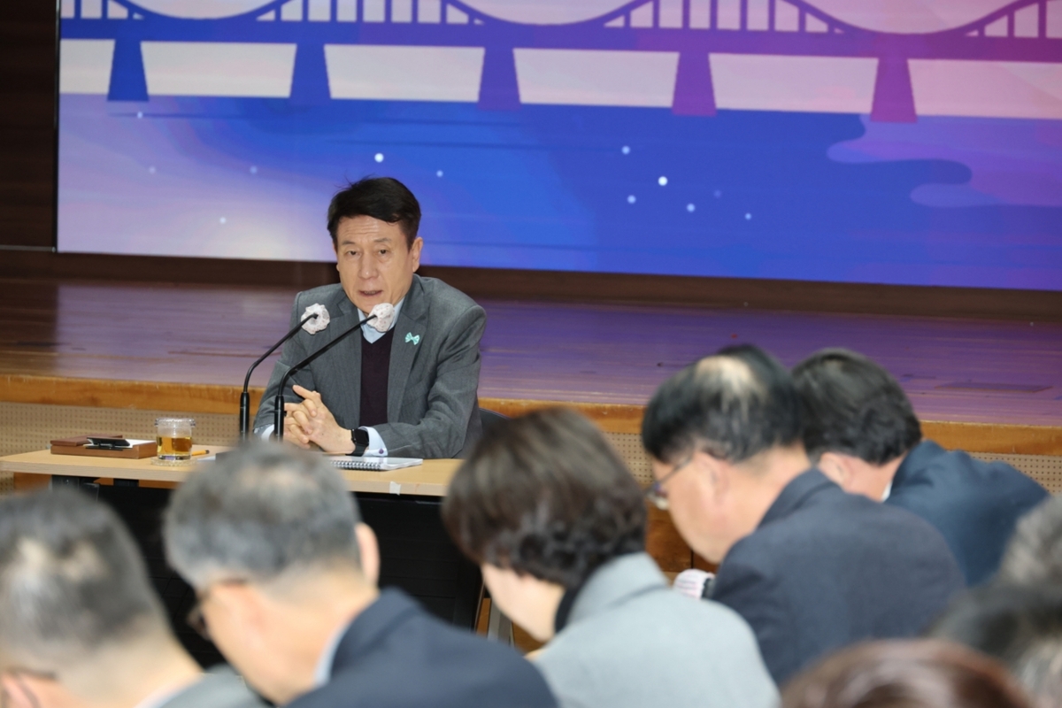 포항시 새해 첫 확대간부회의, 위민충정 새기며 시민 중심 행정 펼칠 것