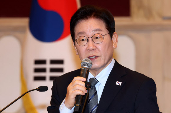 [속보] 李대통령 “대북통로 다 막혀…中에 북핵 등 한반도 문제 중재역 요청”