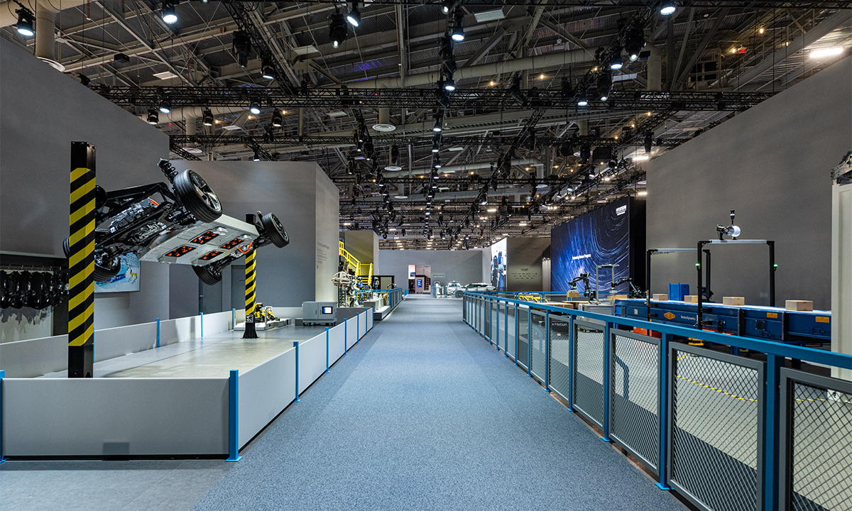 “현대차 전시장 갔는데 차가 없네?”…라스베이거스 집어삼킨 ‘로봇 군단’ [CES 2026]