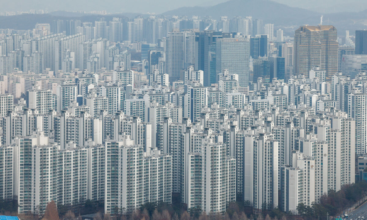 ‘불장’ 서울 아파트 시총 1800조원… 강남·한강벨트 비중 58%