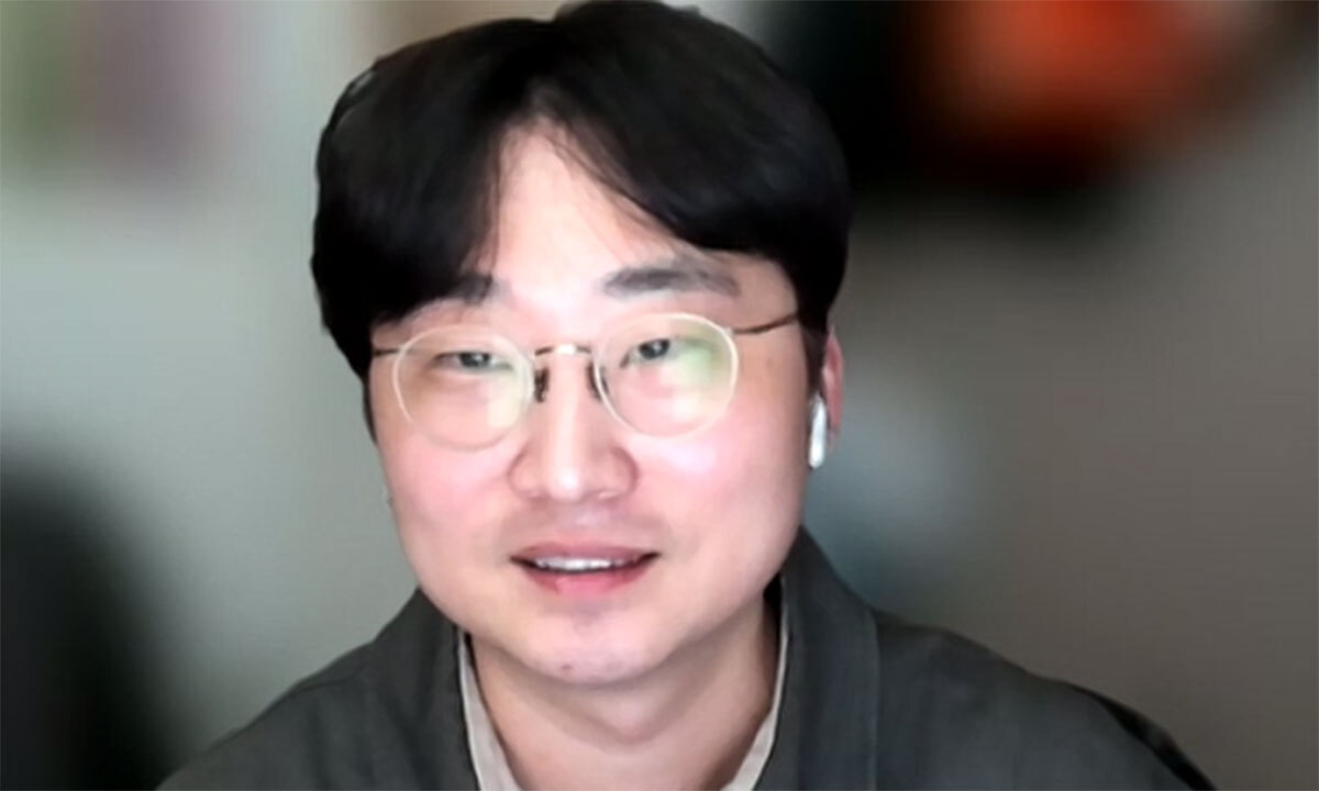 “감시사회 속 이룰 수 없는 사랑 상상해봤죠” [차 한잔 나누며]