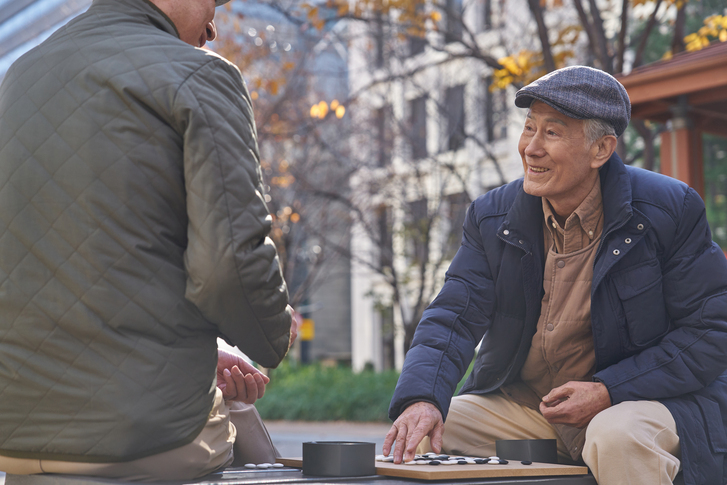 “퇴직금 1.6억 받아도 자녀 결혼시키면 끝”… 4050 ‘노후 벼랑’
