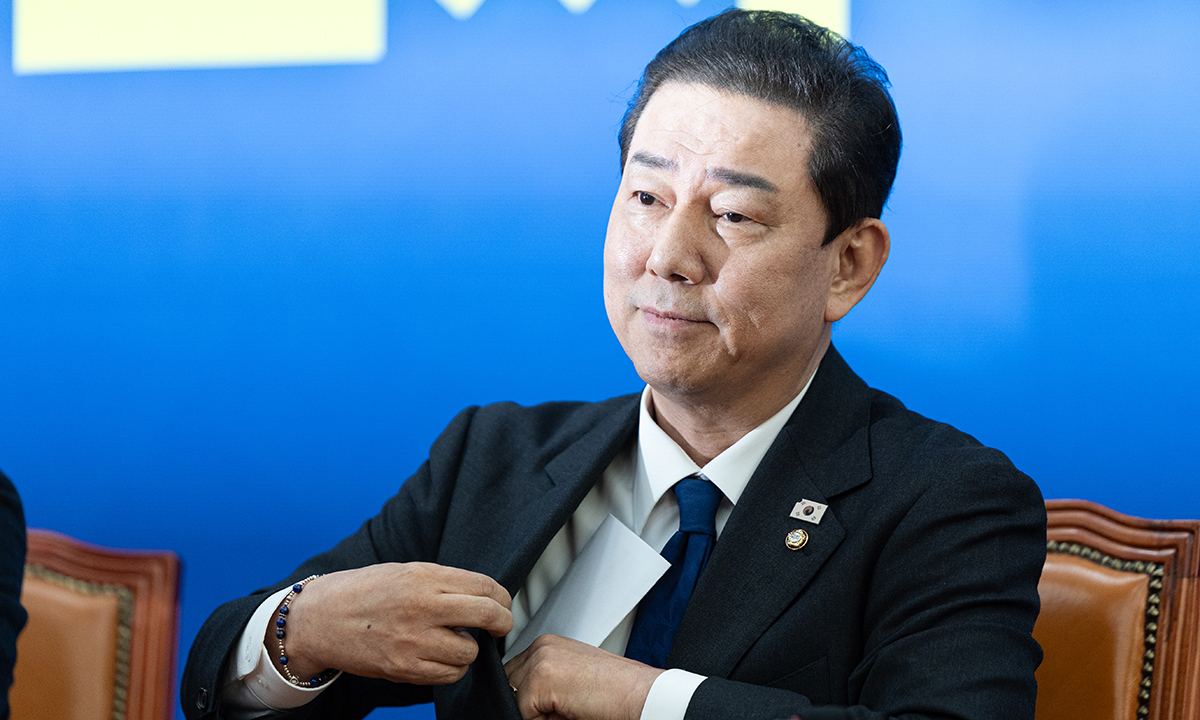 경찰, 탄원서 제출 전 구의원 2명 8일 조사 [김병기 의혹 확산]