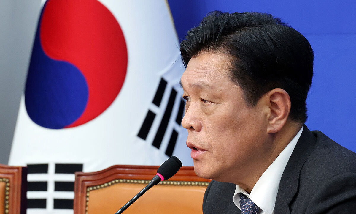 사라진 金 탄원서에… 與 “기록물 규정 손질”