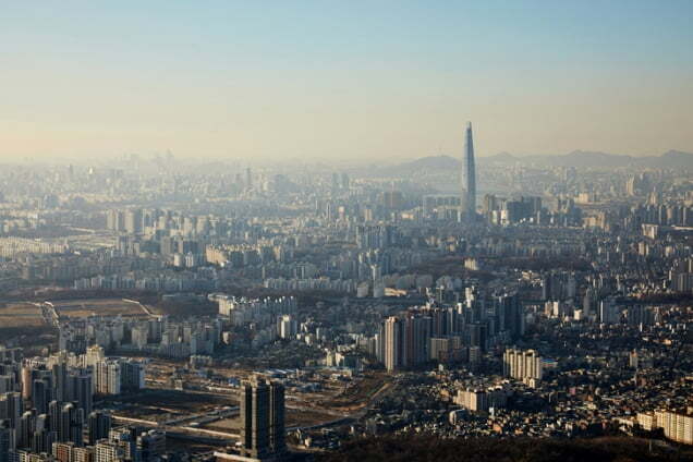 “5억 대출받아 25평 아파트 샀어요”…20·30대, 못 버텼다