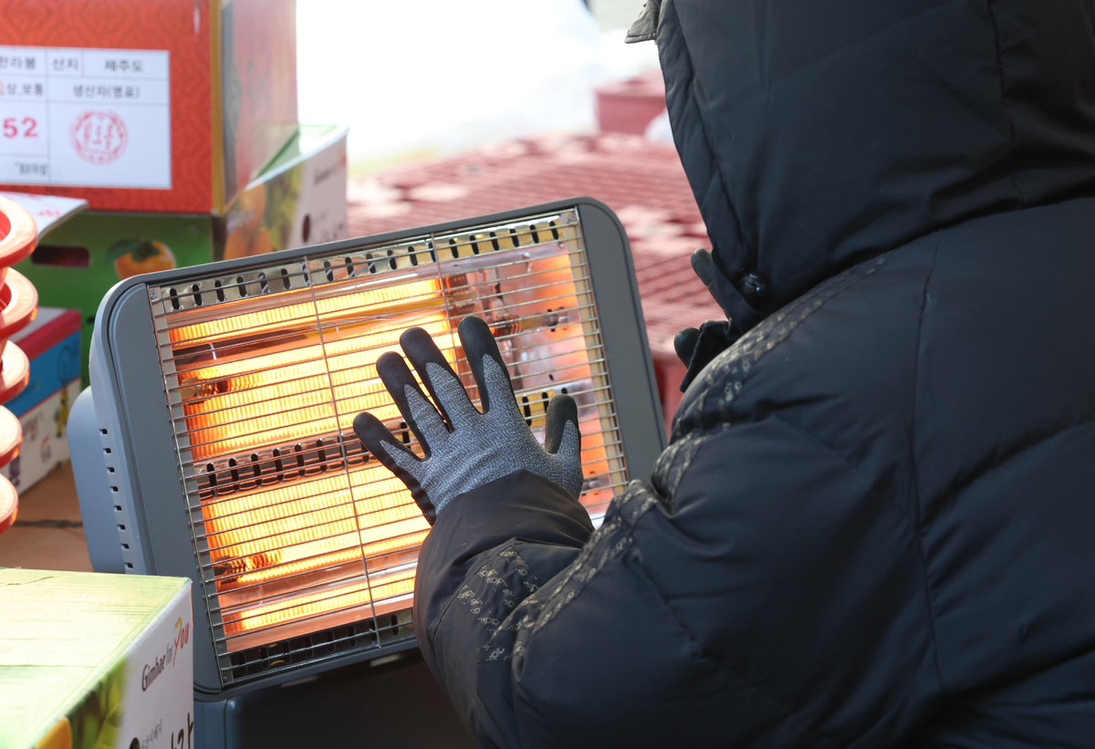 낮부터 영상권 회복…최고기온 3~11도 [오늘날씨]