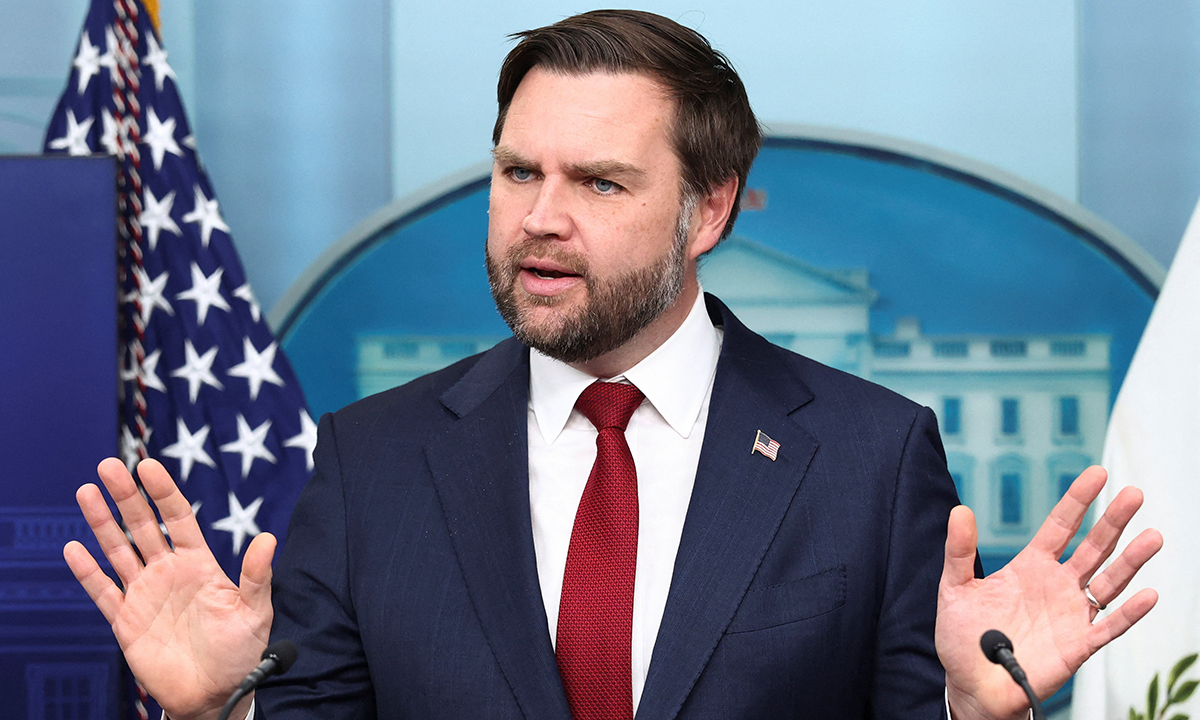 이것이 2인자의 처신… 트럼프보다 더 아프게 덴마크 때린 밴스