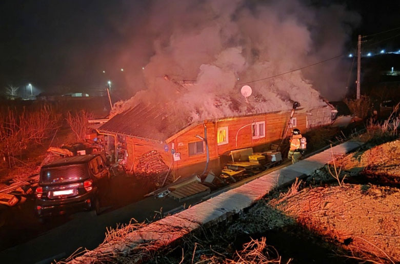 경북 김천 단독주택서 불…70대 부부 숨져