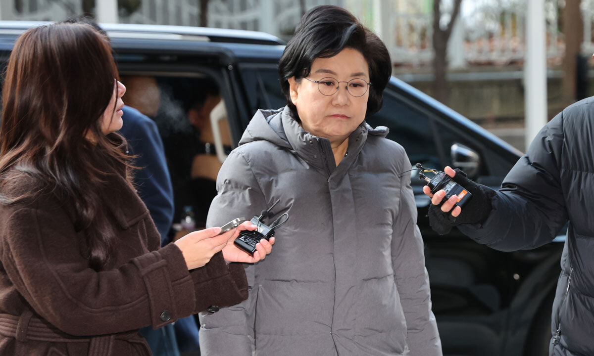 與 김상욱 “예산처 장관은 헌정수호 의지 있어야…이혜훈 과락”