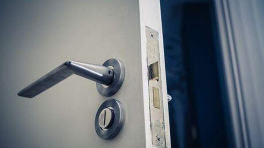 낯선 남자 막으려 뛰어갔는데… 20대에게 내려진 판결 [사건수첩]