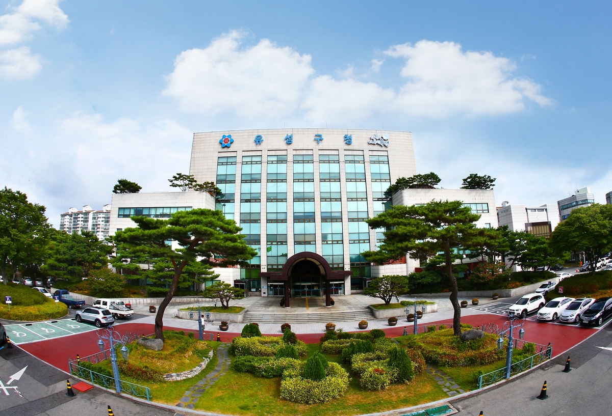 출생아·청년 덕에 웃었다…대전 유성구 인구 10년 새 7%↑ ‘홀로’ 증가