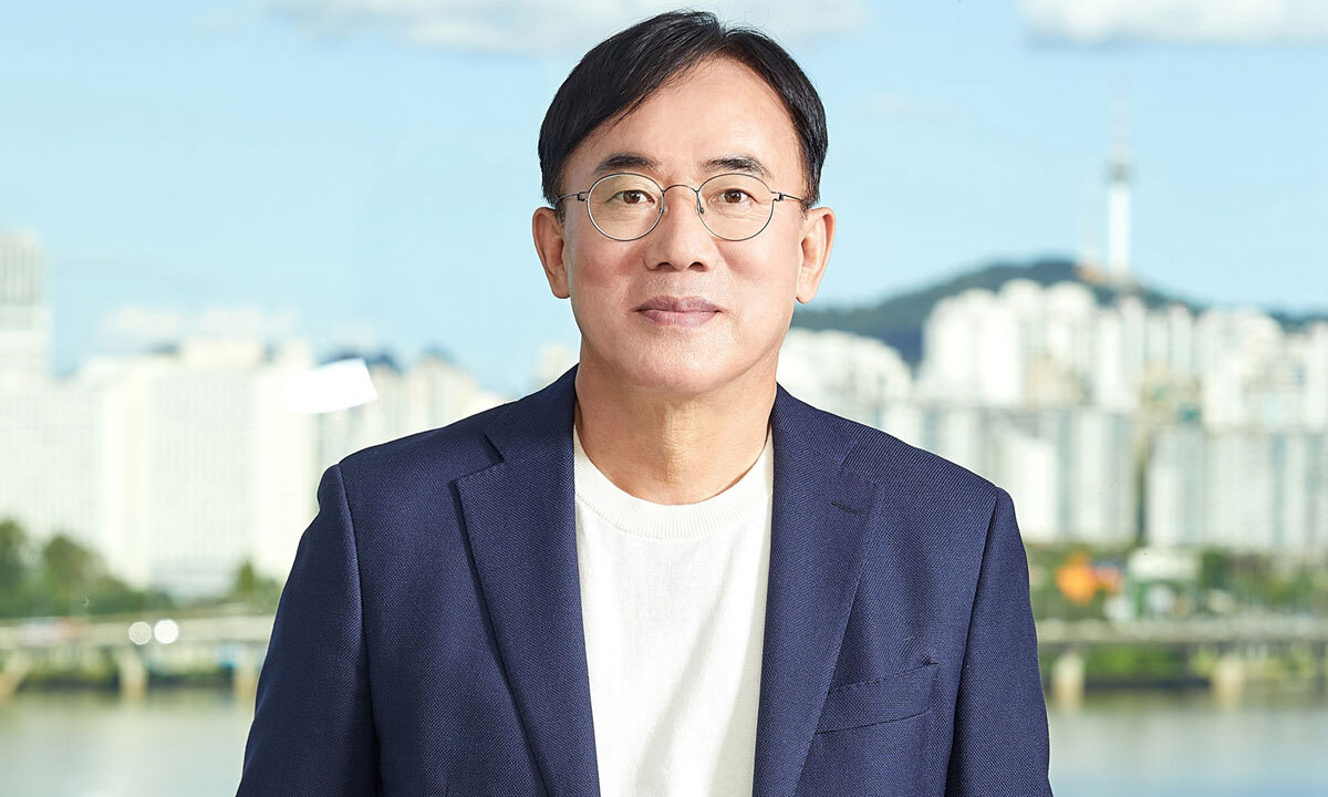 LGD 정철동 “1등 기술로 피지컬 AI 대응”