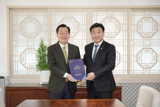“경북 청량산 수원캠핑장 봐달라”…이재준 시장 ‘수원형 지방소멸 대응’ 전국 확산 요청