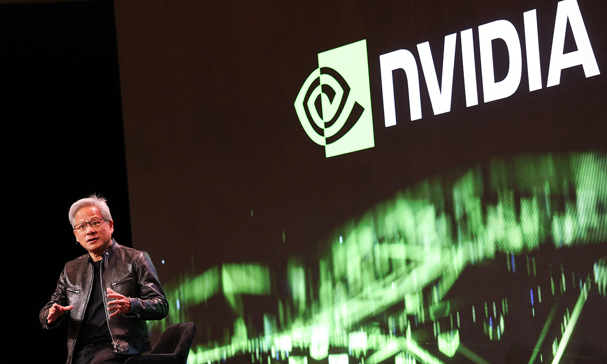 “PC·모바일은 좁다”… 반도체 공룡들, ‘피지컬 AI’로 전장을 옮기다 [CES 2026]