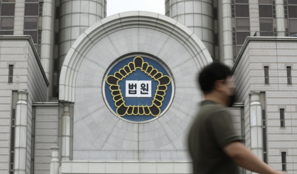 [속보] 女화장실 따라가 흉기 휘두르고 성폭행 시도… 20대, 항소심서 20년→13년 감형