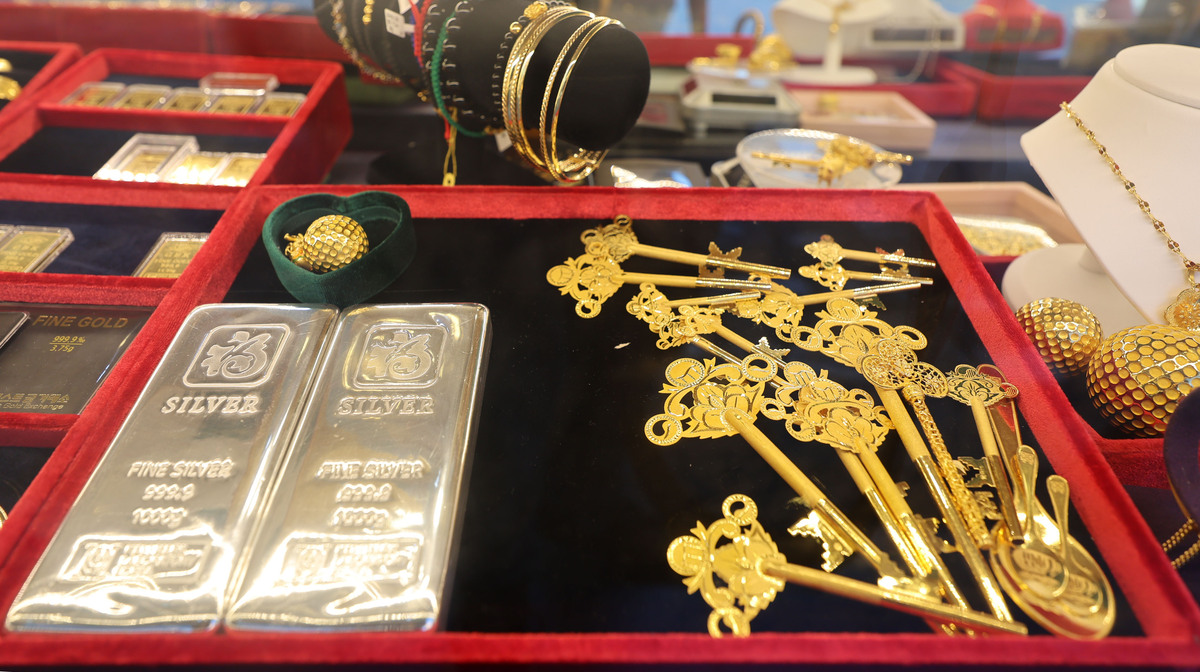 “142% 뛴 은 가격, 지금 팔까?”…올해 더 오른다는데