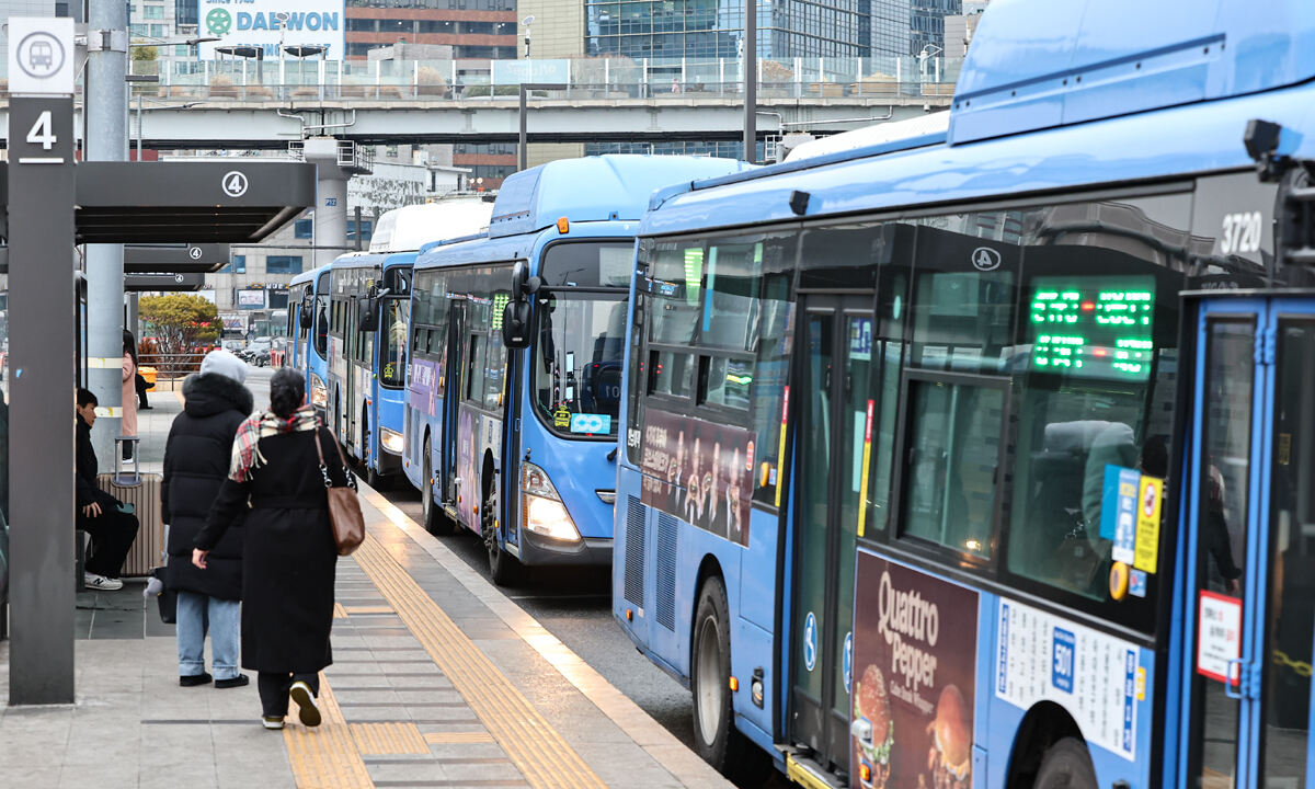 돌아온 서울버스… ‘갈등 불씨’ 여전