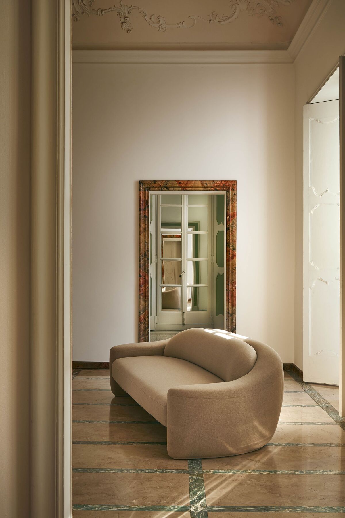 로로피아나, 파리 데코 오프서 섬유의 원형 담은 2026 패브릭 컬렉션 공개