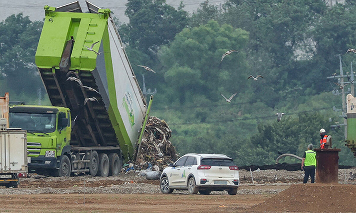 '500만㎡' 잔여부지 어떡하나…소각장 이관 두고 수도권매립지 '시끌' [정책돋보기]