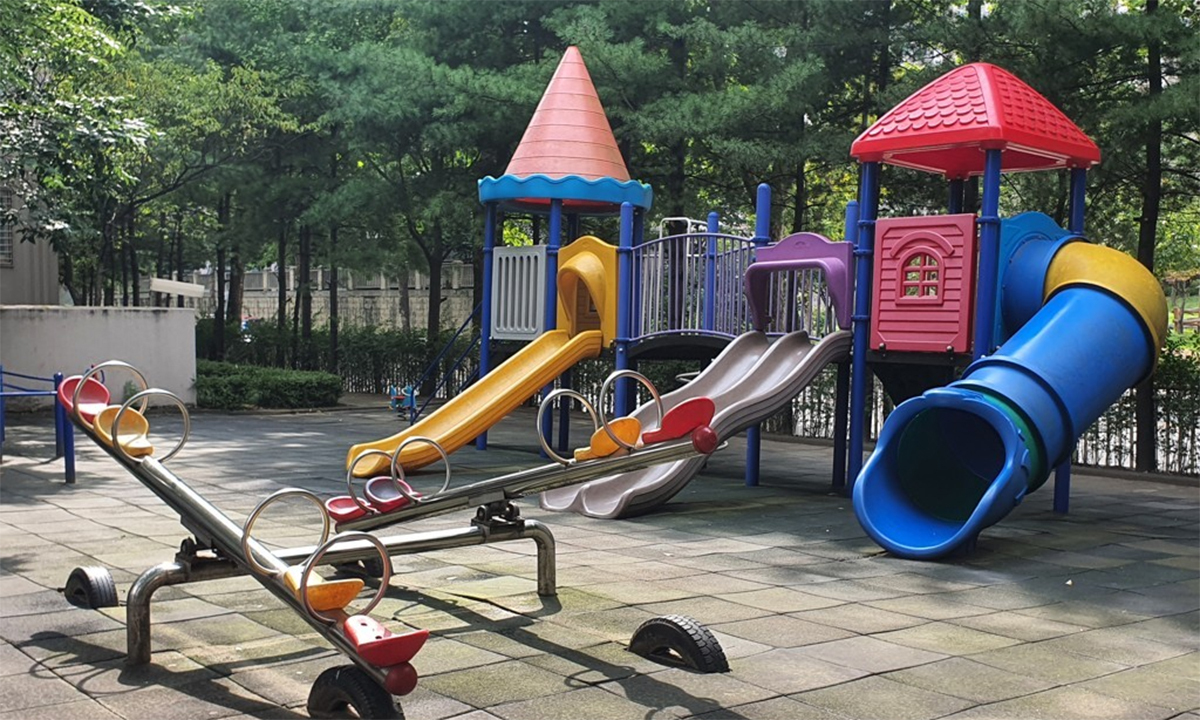 어린이 놀이터서 납 퇴출한다…2000곳 검사, 600곳 개선 지원