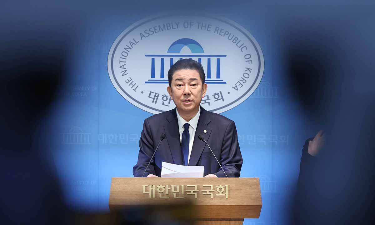 ‘제명’ 결정 일주일 만에… 김병기 자진 탈당