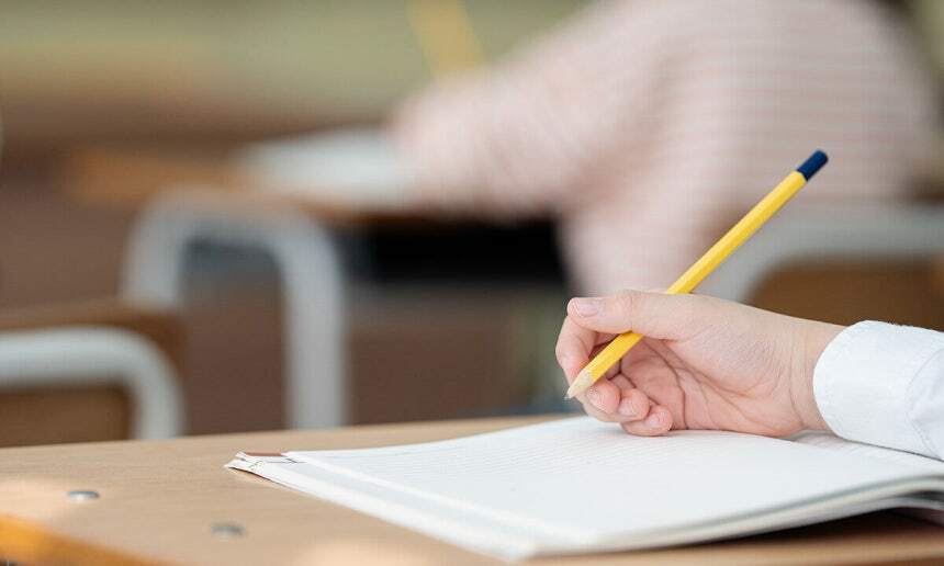 초등생 30% “부모와 매일 성적 얘기”