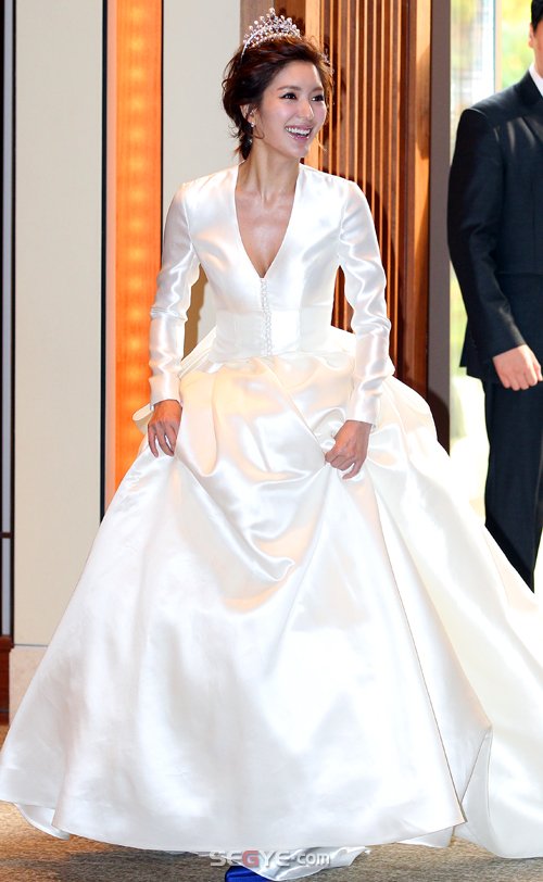 夫妇李昌勋李宥利韩高恩金贤正等】【活动】111073徐智英婚礼73