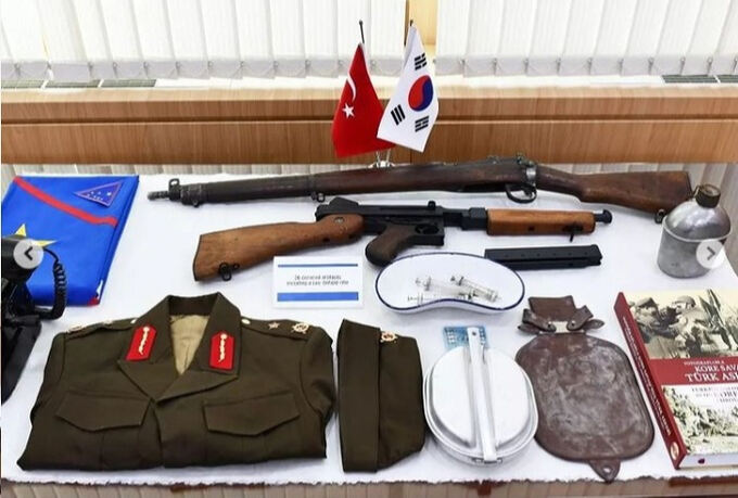 Le 25 juin a été marqué par notre lutte acharnée… Le Mémorial de la guerre de Corée bénéficie de l’apport de tenues militaires supplémentaires offertes par le ministère turc de la Défense.