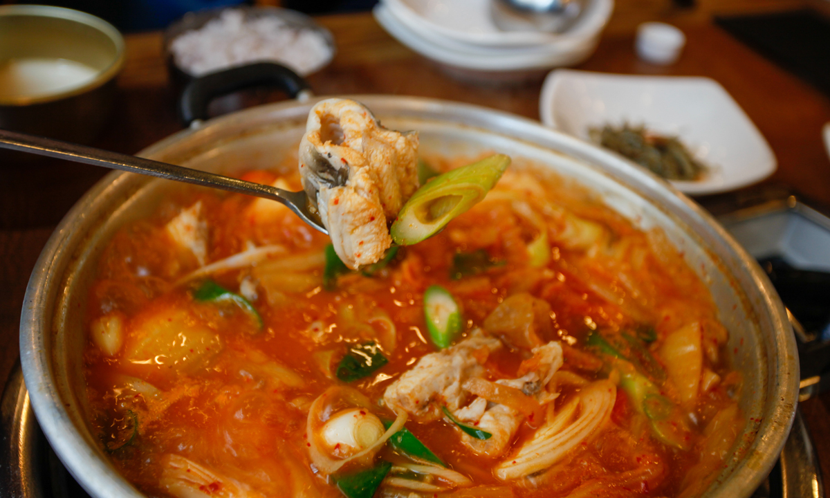 세계일보 - “‘삼겹 김치찌개’ 하려다 잔고 확인했네요”… 무슨 일? [수민이가 궁금해요]