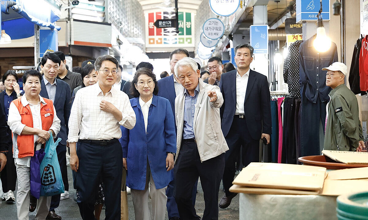 세계일보 - ‘민심 탐방’ 김동연 지사, 전통시장 지원에 52억대 ‘통큰세일’