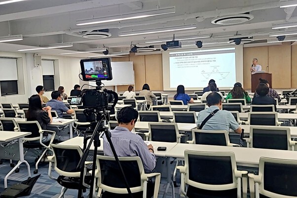 "재개발·재건축 투자전략 한 자리에"... 상담콘서트 개최 - 뉴스 썸네일 이미지