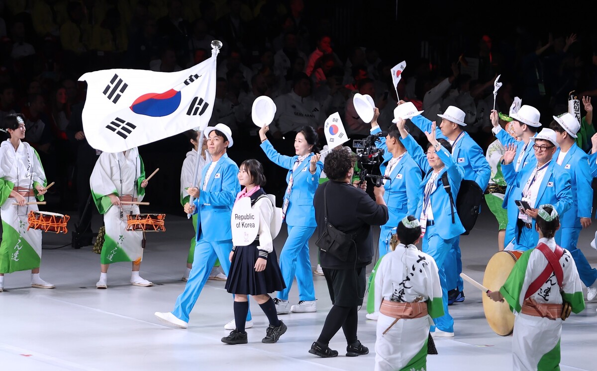 도쿄 데플림픽 관련 뉴스 - 2025 도쿄 데플림픽 흥겨운 개회식과 함께 열전 돌입