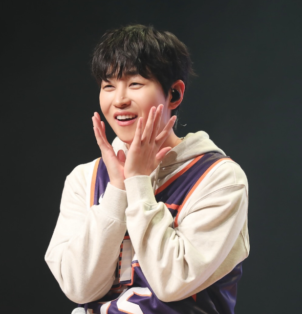 수험생 돈 받고 파산한 회사...딘딘도 나섰다 "해결에 보탬되고파" - 뉴스 썸네일 이미지