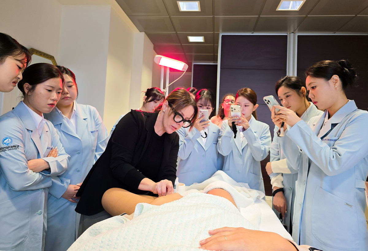 영진전문대학 뷰티융합과, 이탈리아서 첫 해외 기업 연수 - 뉴스 썸네일 이미지
