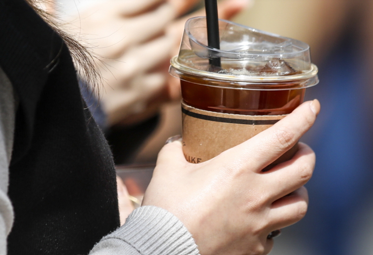 “‘아아’ 한 잔이 보약”…대장암 사망 위험 40% 낮춘 의외의 비결