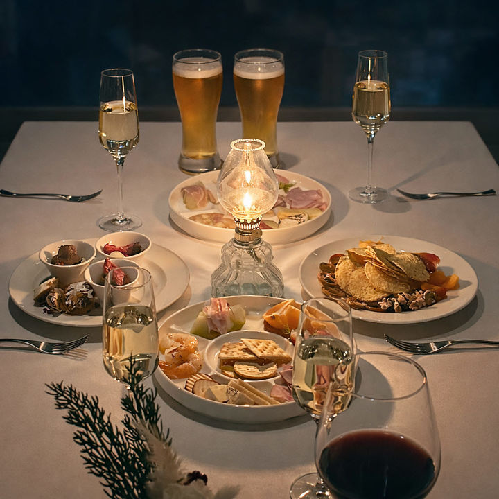 "와인 무제한에 120분 스파까지"...호텔家, 연인들의 '심쿵' 밸런타... - 뉴스 썸네일 이미지