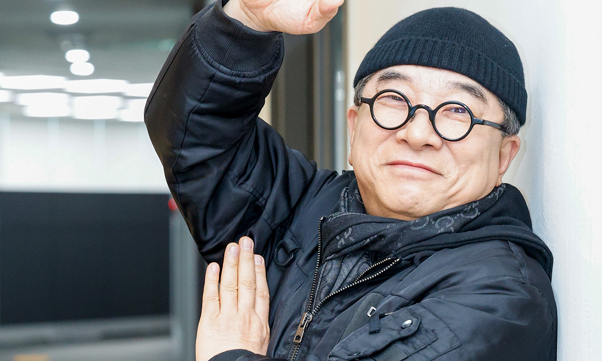 김수철 “노래도 그림도 뿌리는 ‘나’… 귀에 들리는 소리 그렸죠” [차 한잔 나누며]