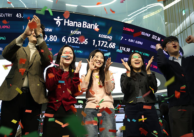 코스피, 사상 최초 6000선 돌파…오천피 돌파 34일만